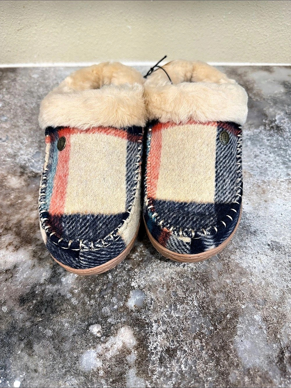 Dearfoams Plaid Clog Slipper Plaid Faux-Fur Trim Slippers NWT